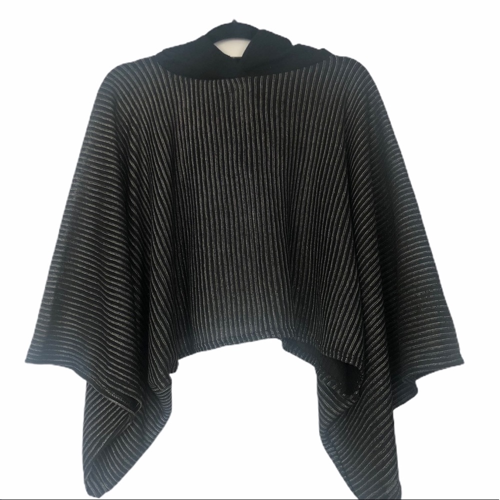ZARA TRAFALUC HOODED PONCHO